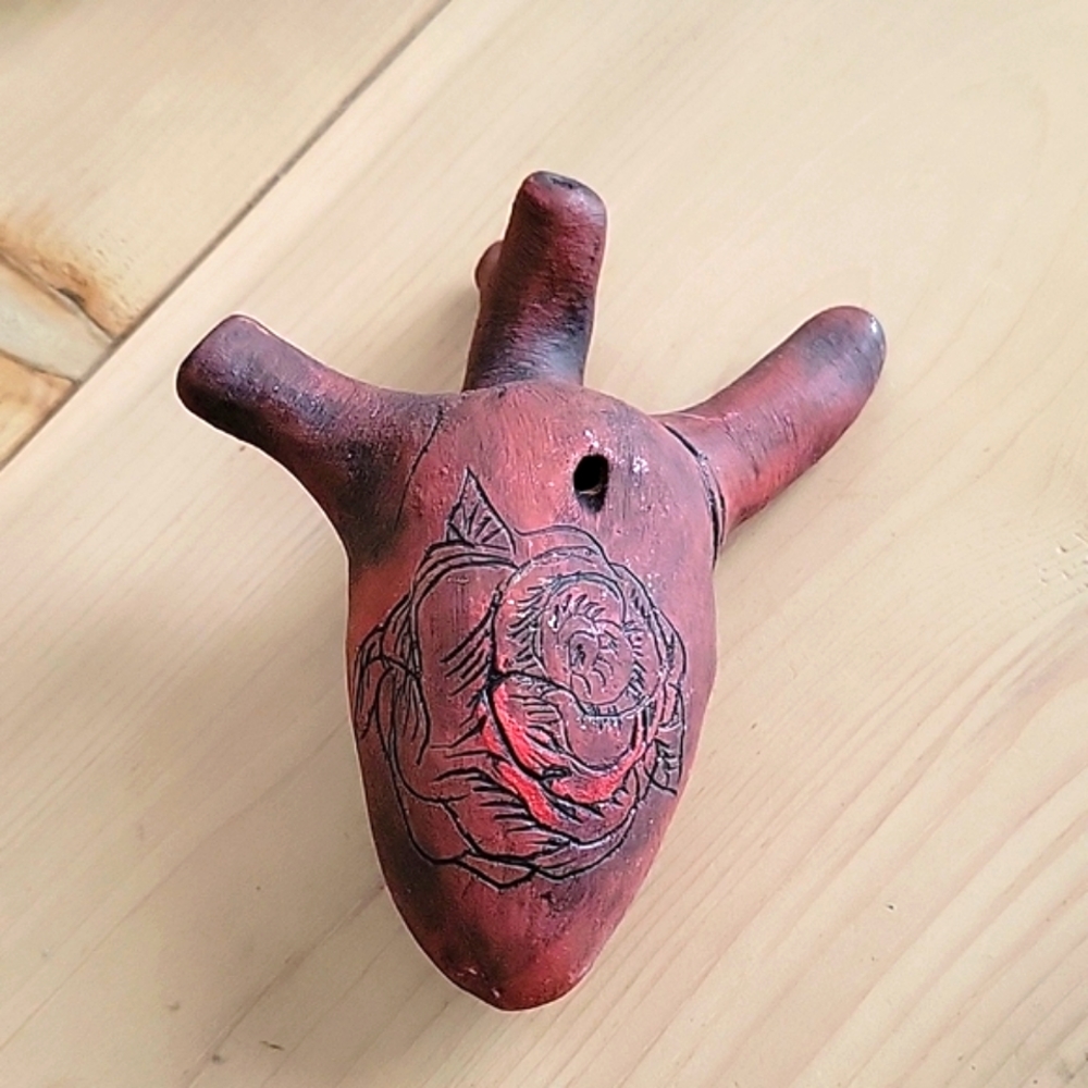 Art Pottery Heart w/ Artwork